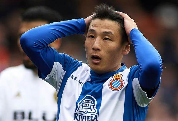 2年前武磊轰出西甲首球 如今坐穿板凳身价锐减